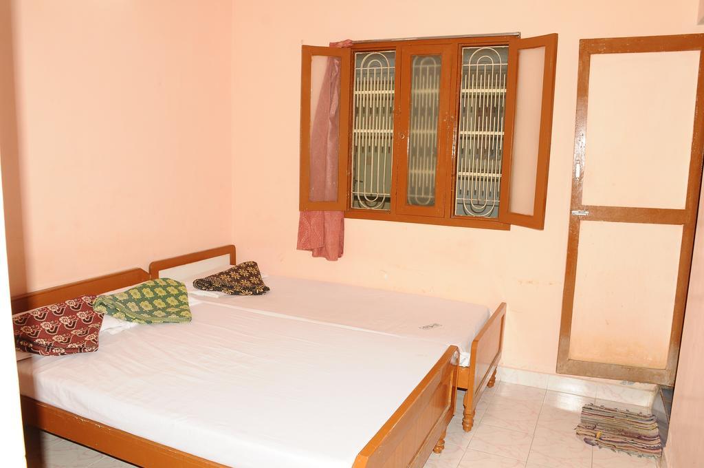 Arunachala Ramana Home Tiruvannāmalai Exteriör bild