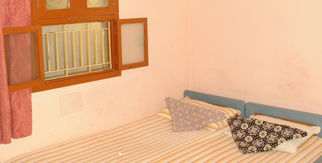 Arunachala Ramana Home Tiruvannāmalai Exteriör bild